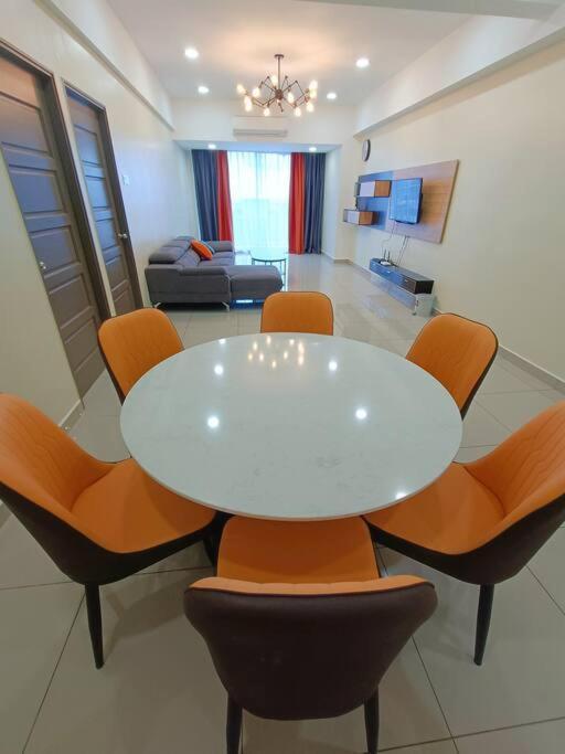 Joyful Sitiawan Skygarden Swimming Pool Apartment Seri Manjung Exterior photo
